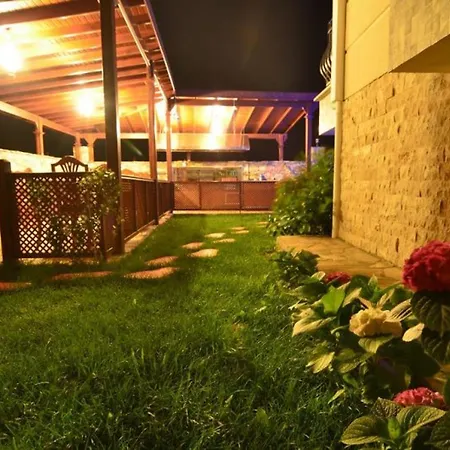 Hotel Cunda Paradise Butik Ayvalı
