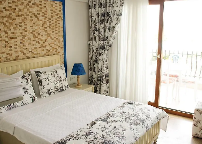 Cunda Paradise Butik * Айвалык