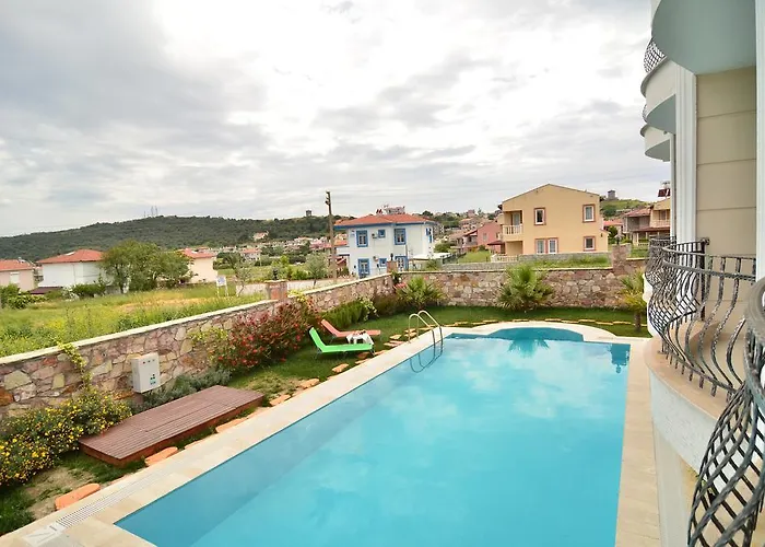 Отель Cunda Paradise Butik *