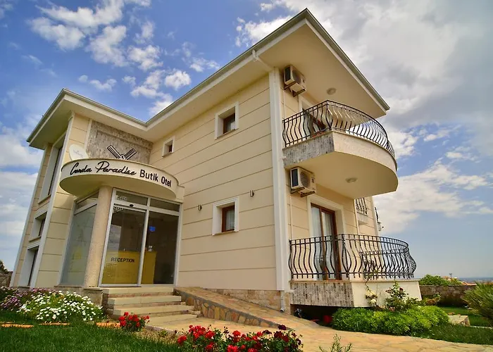 Cunda Paradise Butik Айвалык