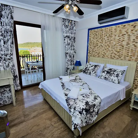 Cunda Paradise Butik Ayvalı